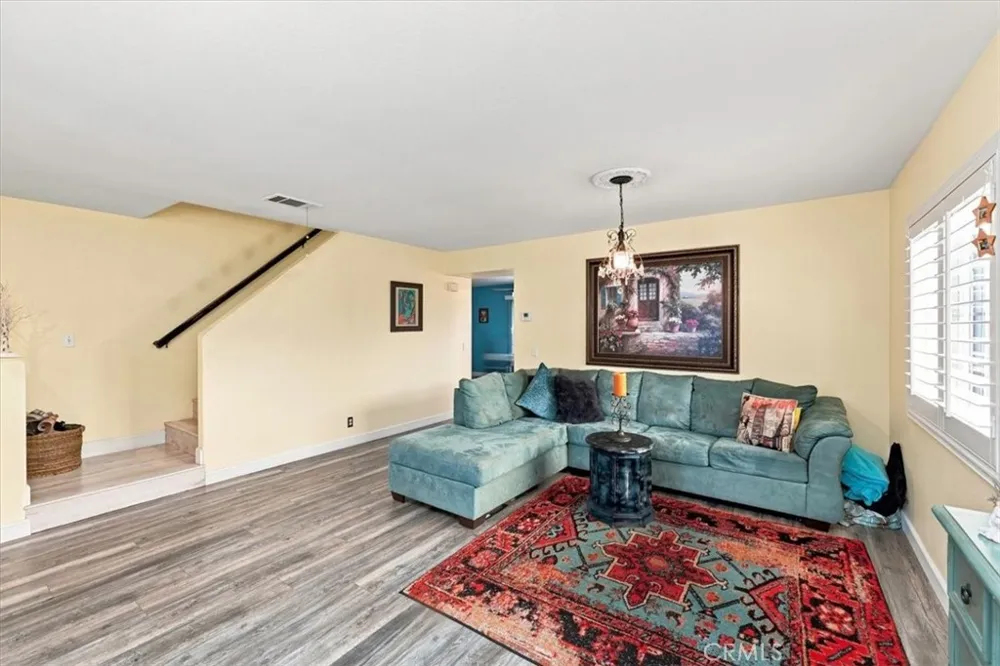 42145 Delmonte Temecula, CA 92591