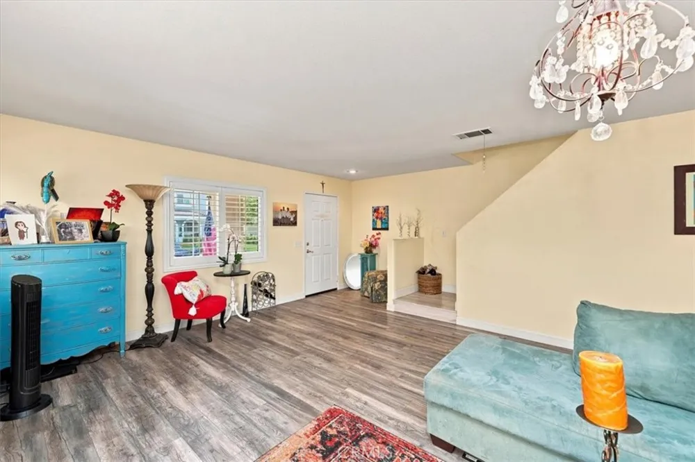 42145 Delmonte Temecula, CA 92591