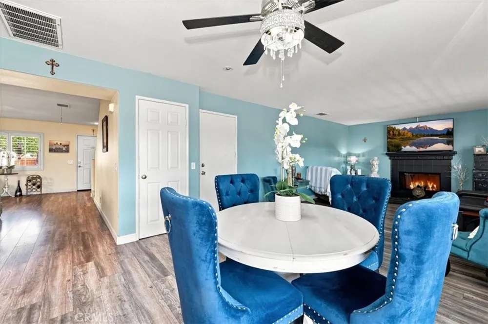 42145 Delmonte Temecula, CA 92591