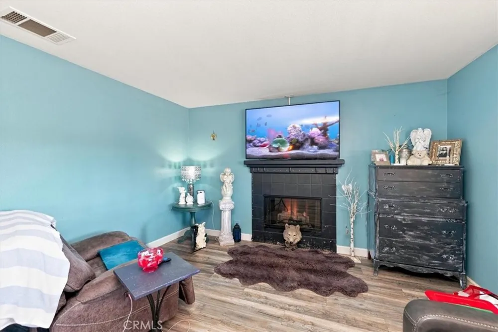42145 Delmonte Temecula, CA 92591