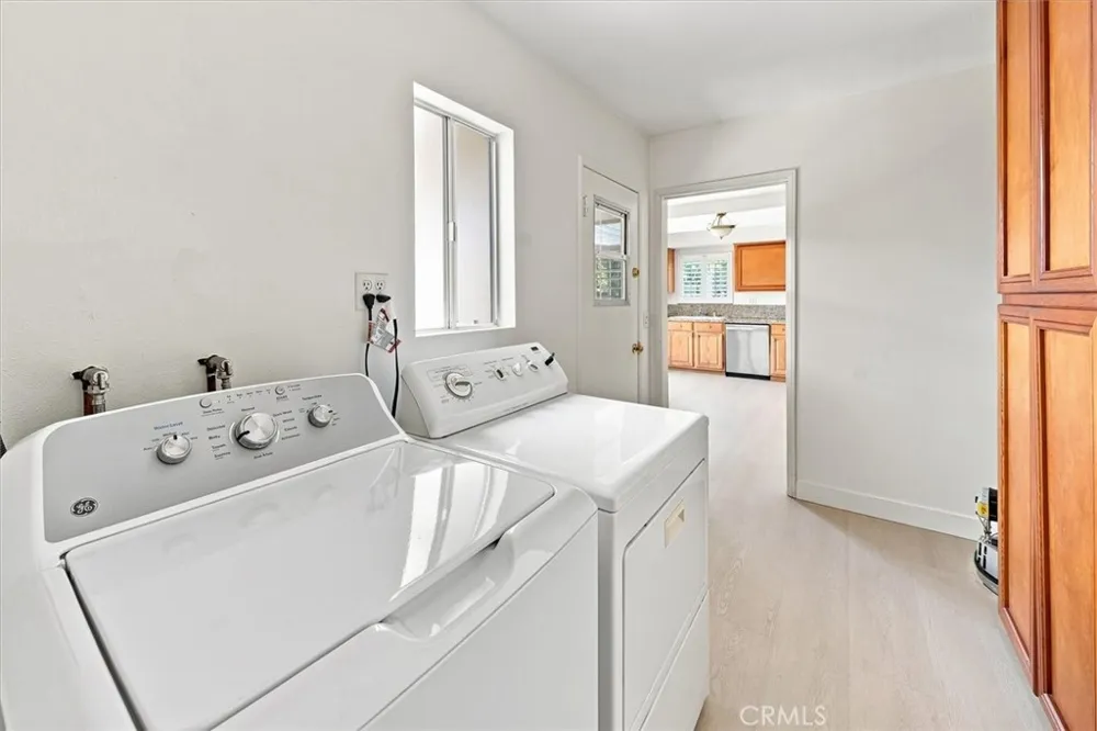16017 Parthenia North Hills, CA 91343