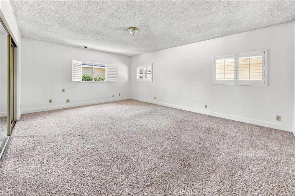 16017 Parthenia North Hills, CA 91343