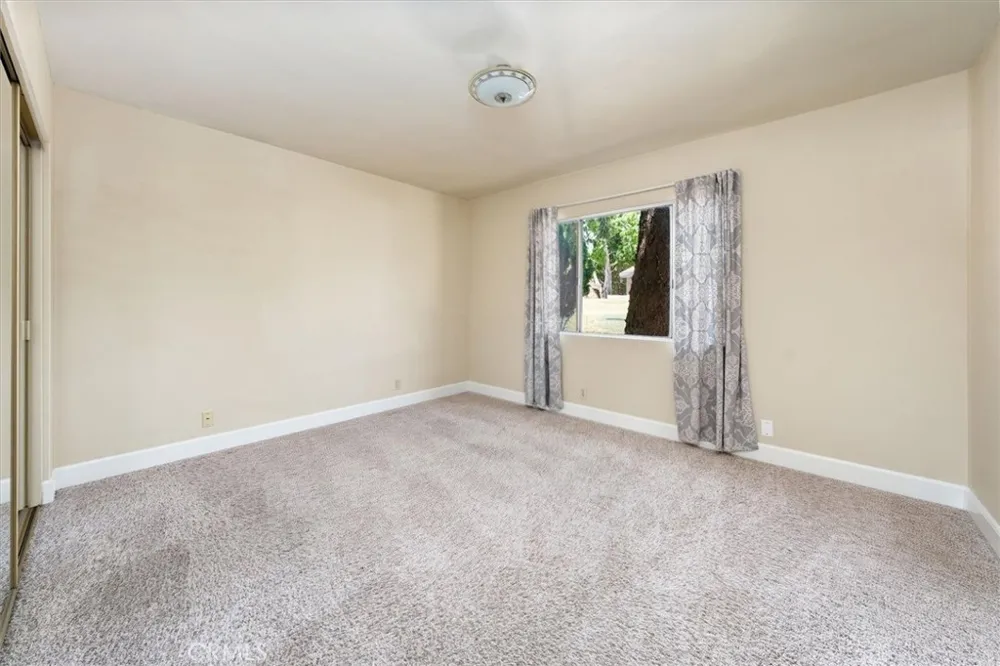 16017 Parthenia North Hills, CA 91343