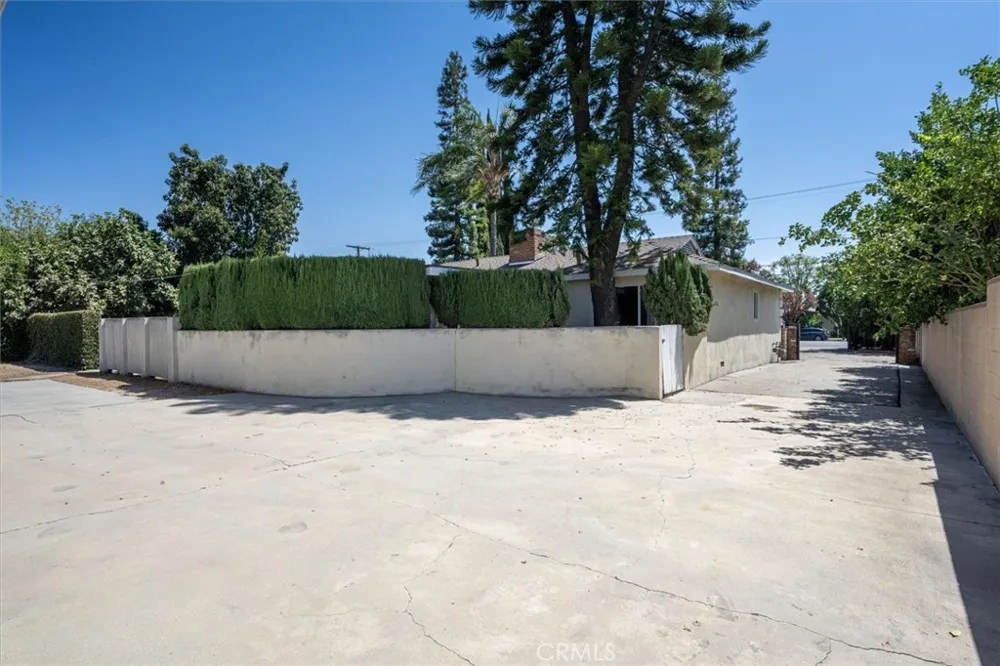 16017 Parthenia North Hills, CA 91343