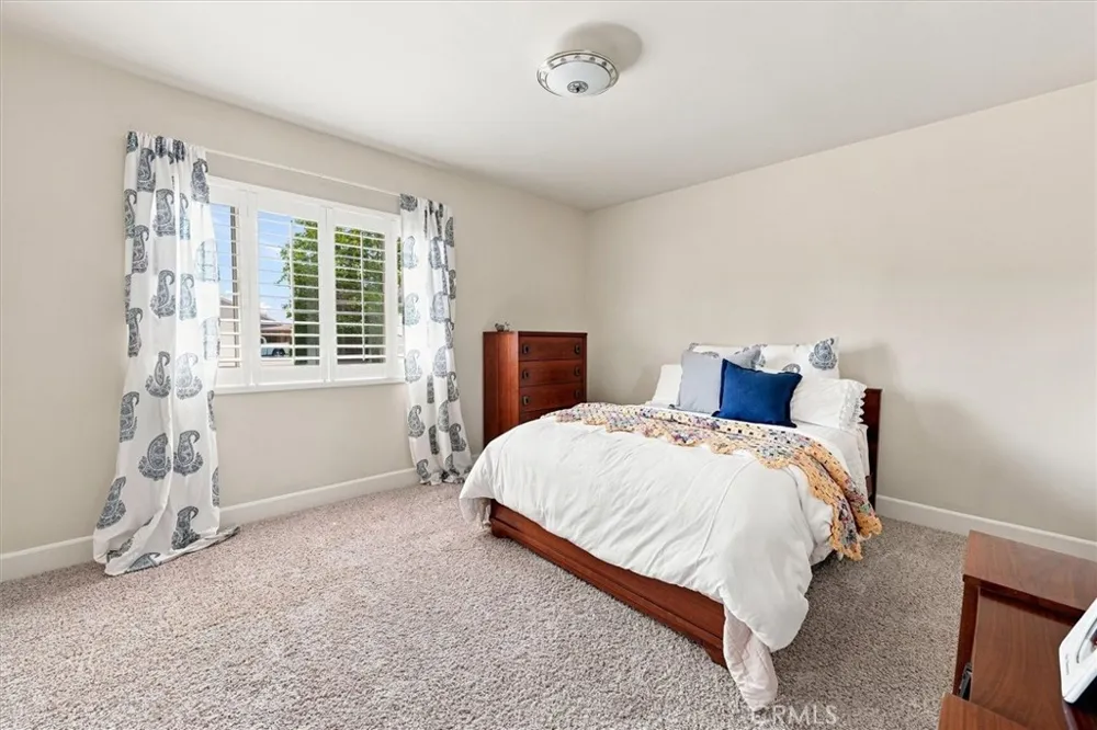 16017 Parthenia North Hills, CA 91343