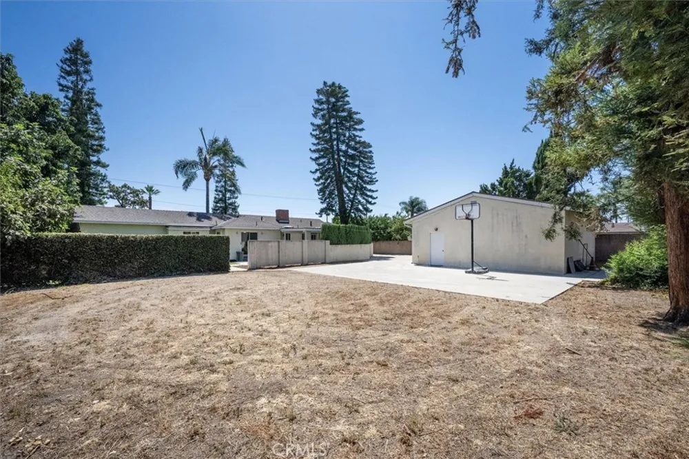 16017 Parthenia North Hills, CA 91343