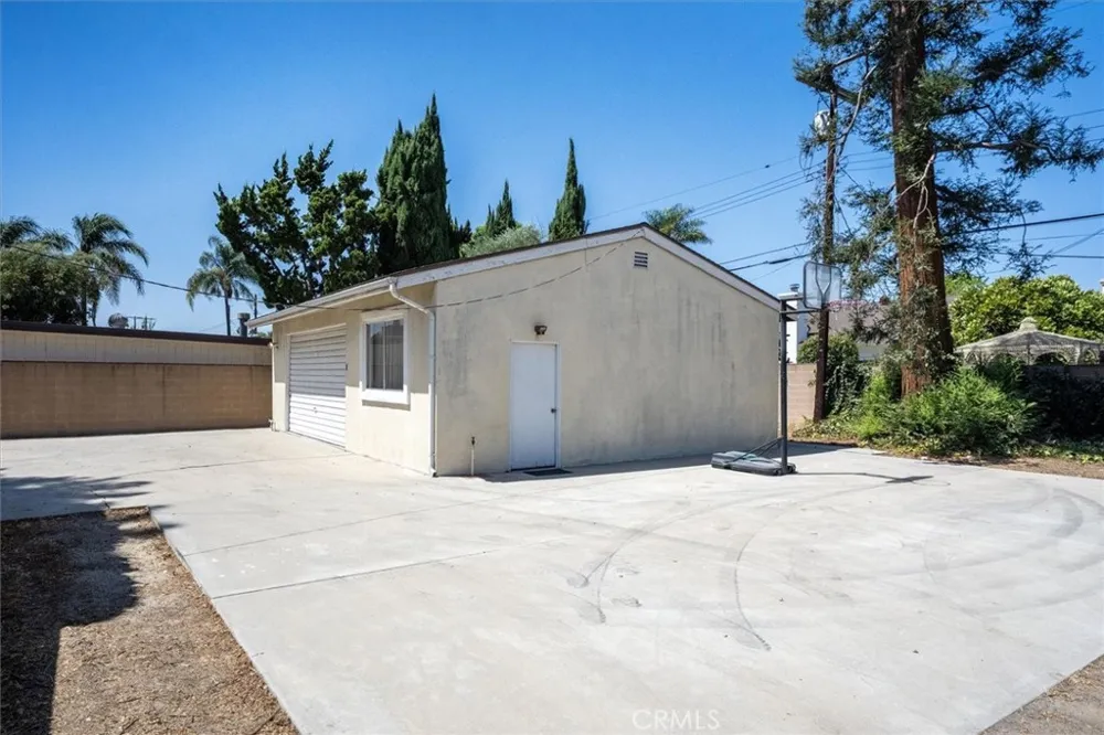 16017 Parthenia North Hills, CA 91343