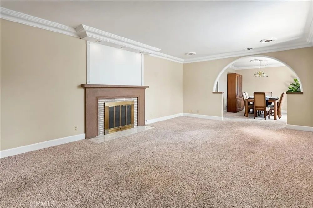 16017 Parthenia North Hills, CA 91343