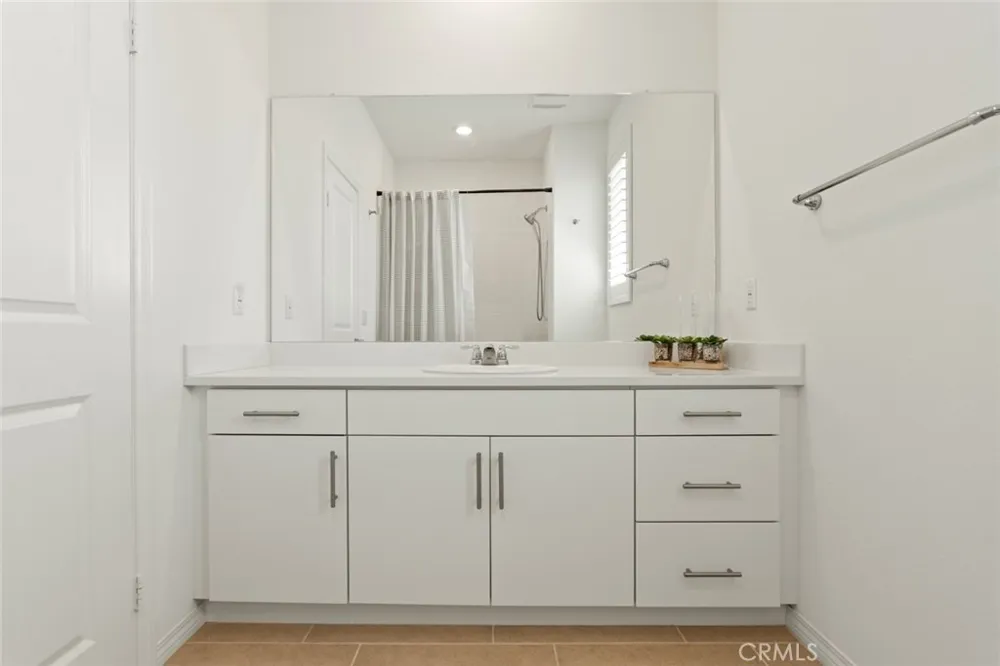 36351 Elizabeth #37105 Wildomar, CA 92595