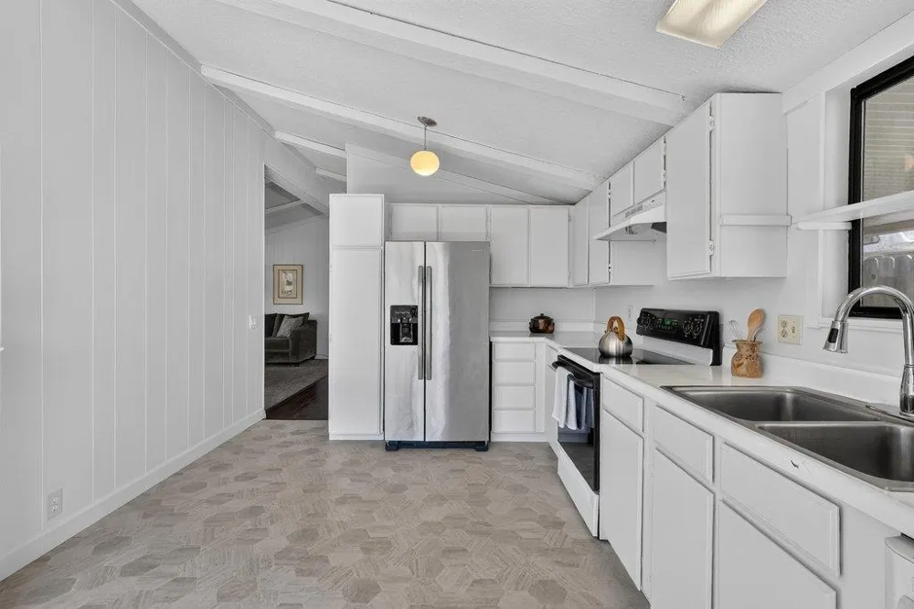 1 Crespi Way #1 Watsonville, CA 95076