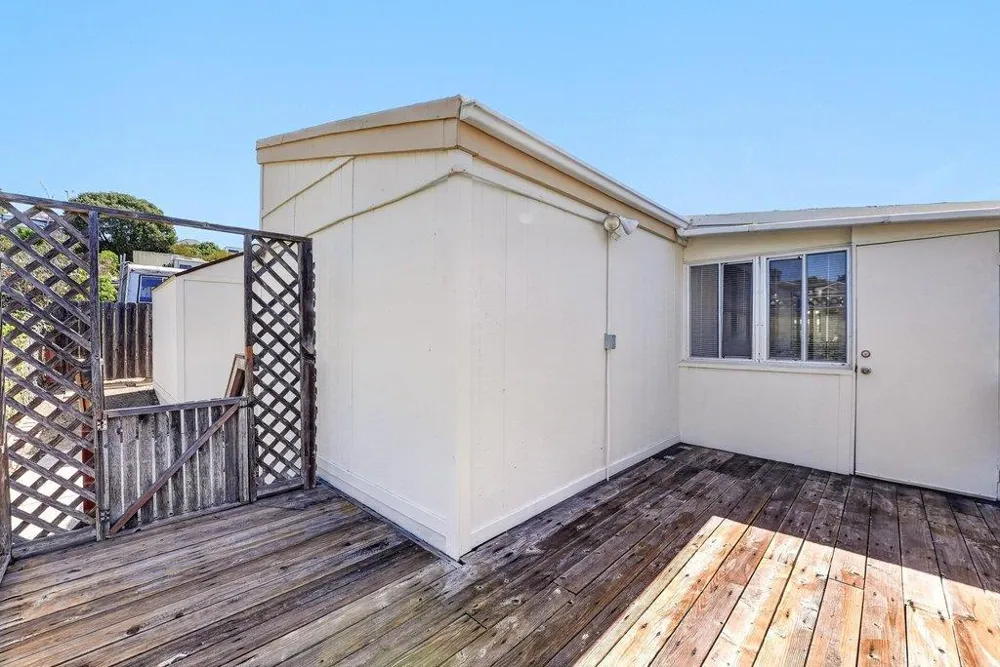 1 Crespi Way #1 Watsonville, CA 95076
