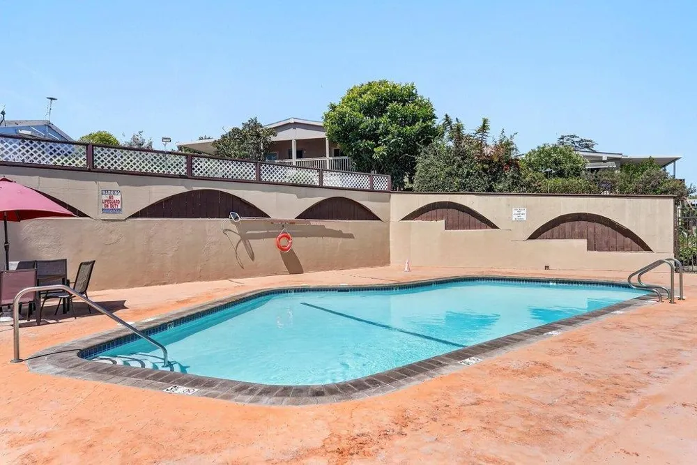 1 Crespi Way #1 Watsonville, CA 95076