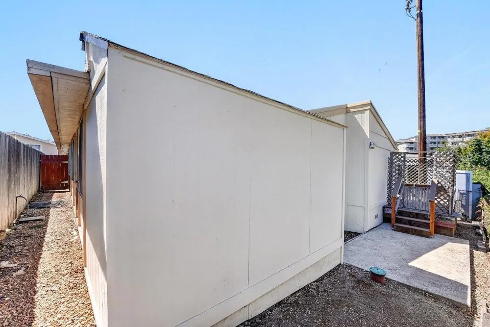 1 Crespi Way #1 Watsonville, CA 95076