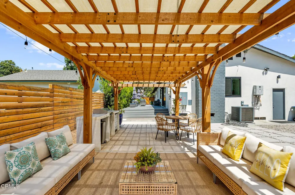 1201 Altadena Drive Pasadena, CA 91107