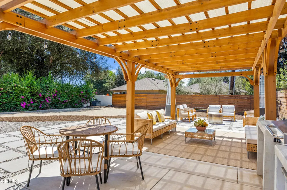 1201 Altadena Drive Pasadena, CA 91107