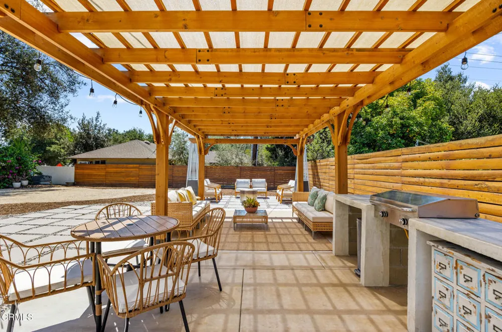 1201 Altadena Drive Pasadena, CA 91107