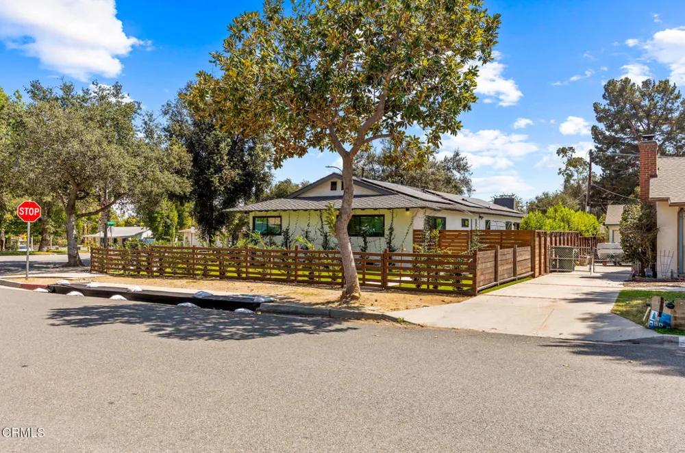 1201 Altadena Drive Pasadena, CA 91107