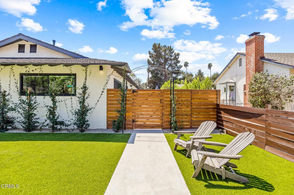 1201 Altadena Drive Pasadena, CA 91107
