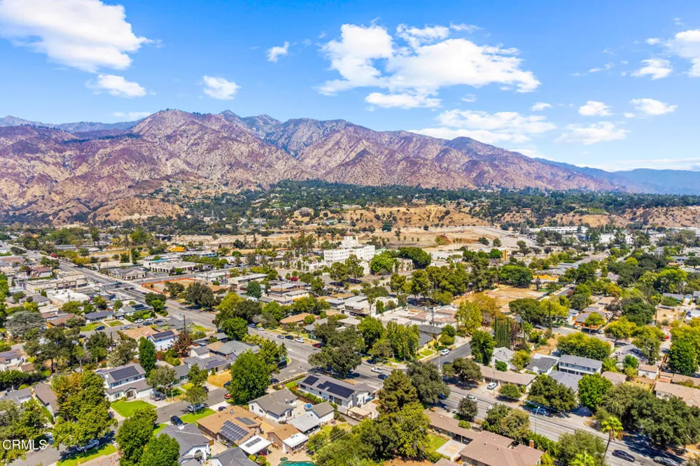 1201 Altadena Drive Pasadena, CA 91107