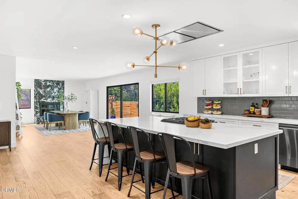 1201 Altadena Drive Pasadena, CA 91107