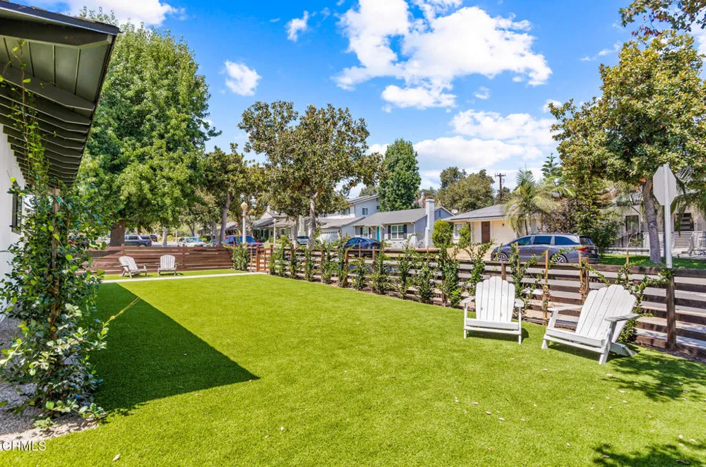 1201 Altadena Drive Pasadena, CA 91107