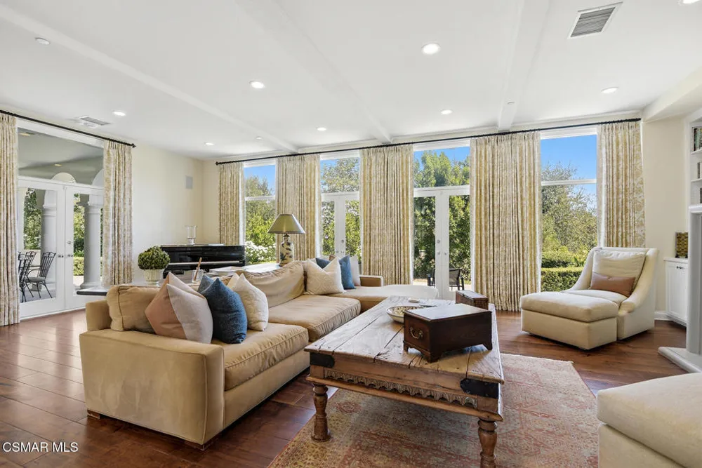 3039 Faringford Road Thousand Oaks, CA 91361