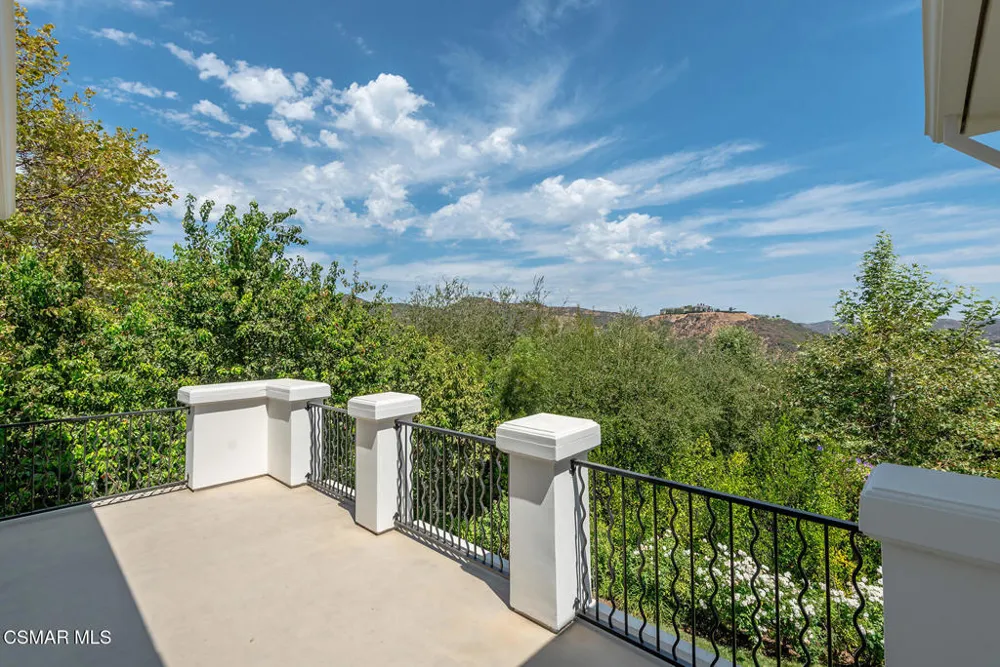 3039 Faringford Road Thousand Oaks, CA 91361