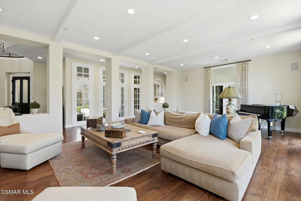 3039 Faringford Road Thousand Oaks, CA 91361