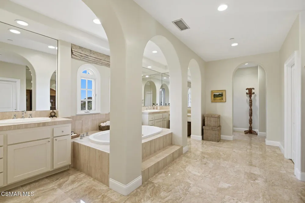 3039 Faringford Road Thousand Oaks, CA 91361