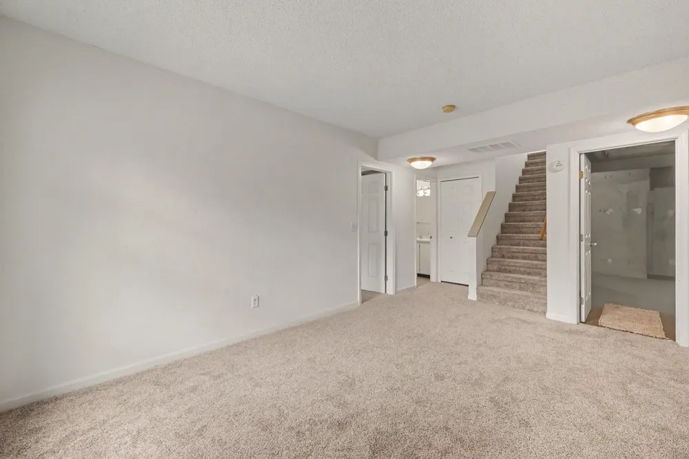398 Rolling Meadows Drive Ann Arbor, MI 48103