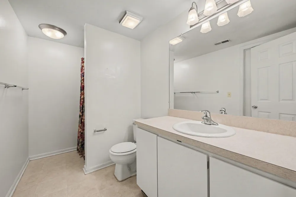 398 Rolling Meadows Drive Ann Arbor, MI 48103