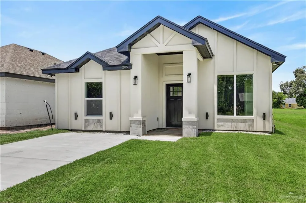209 S 17th Street Donna, TX 78537