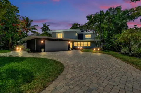351 NW 32nd Court