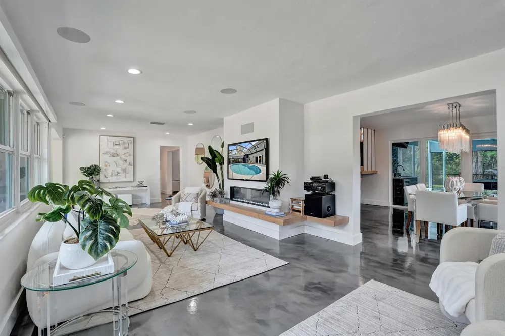 351 NW 32nd Court Oakland Park, FL 33309