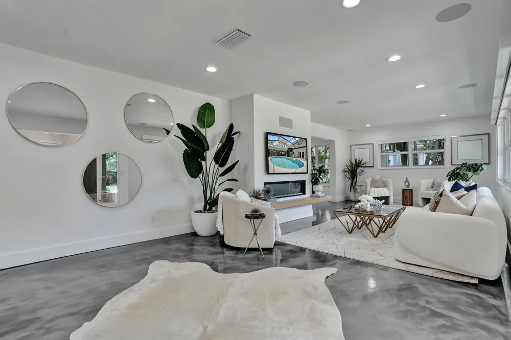 351 NW 32nd Court Oakland Park, FL 33309