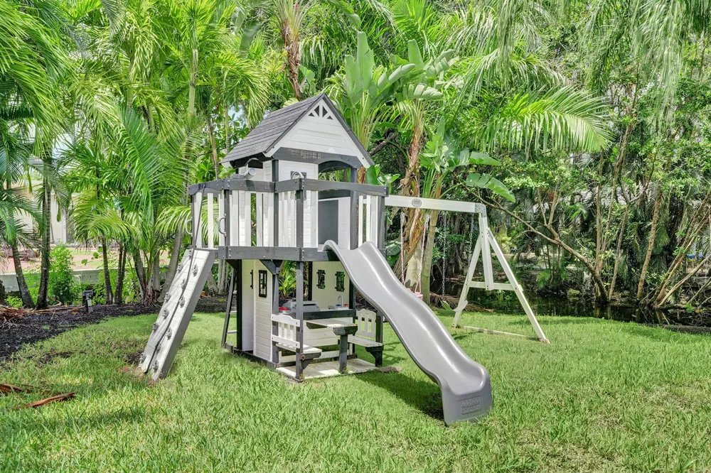 351 NW 32nd Court Oakland Park, FL 33309