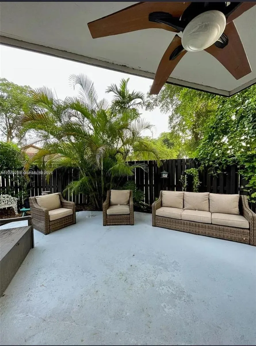 4825 SW 149th Ct #18B Miami, FL 33185