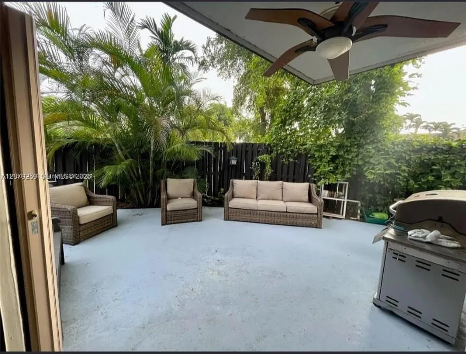 4825 SW 149th Ct #18B Miami, FL 33185