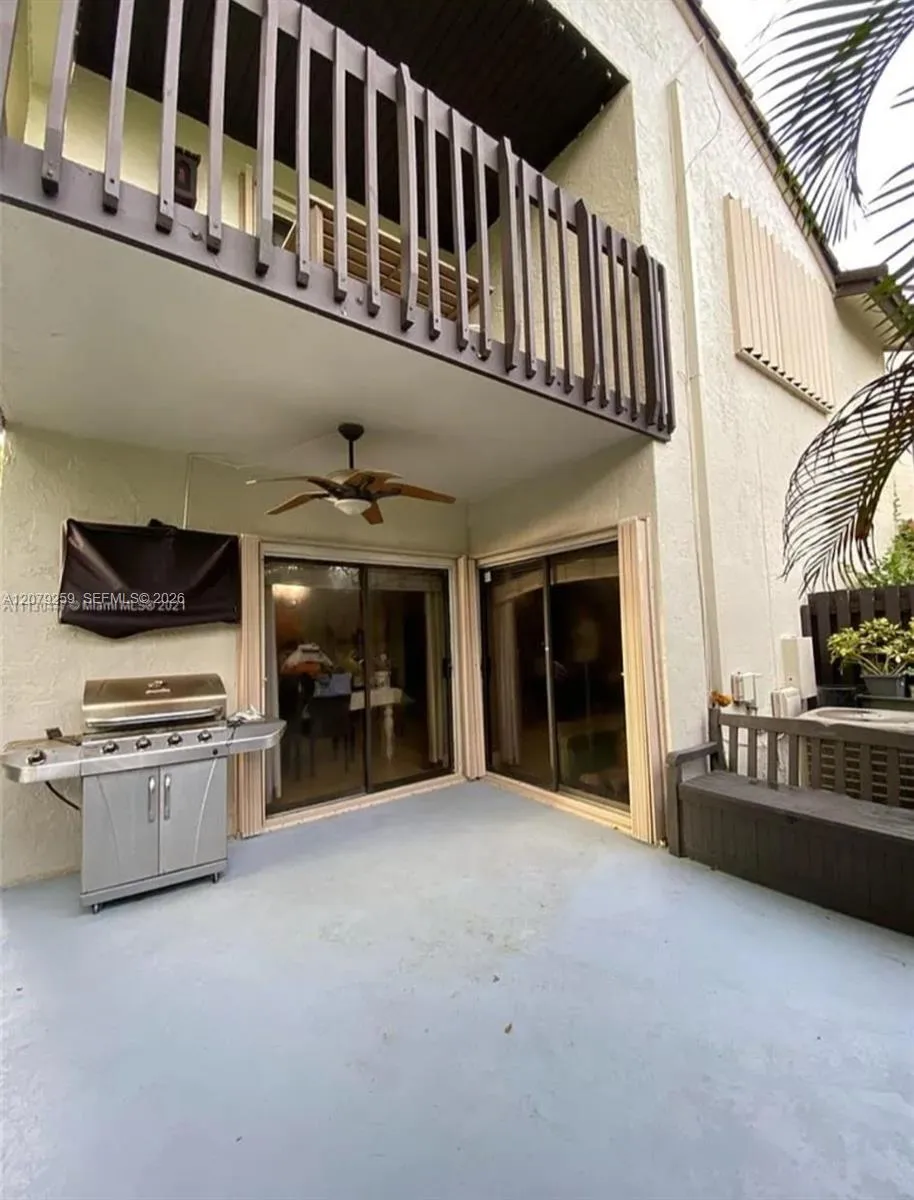 4825 SW 149th Ct #18B Miami, FL 33185