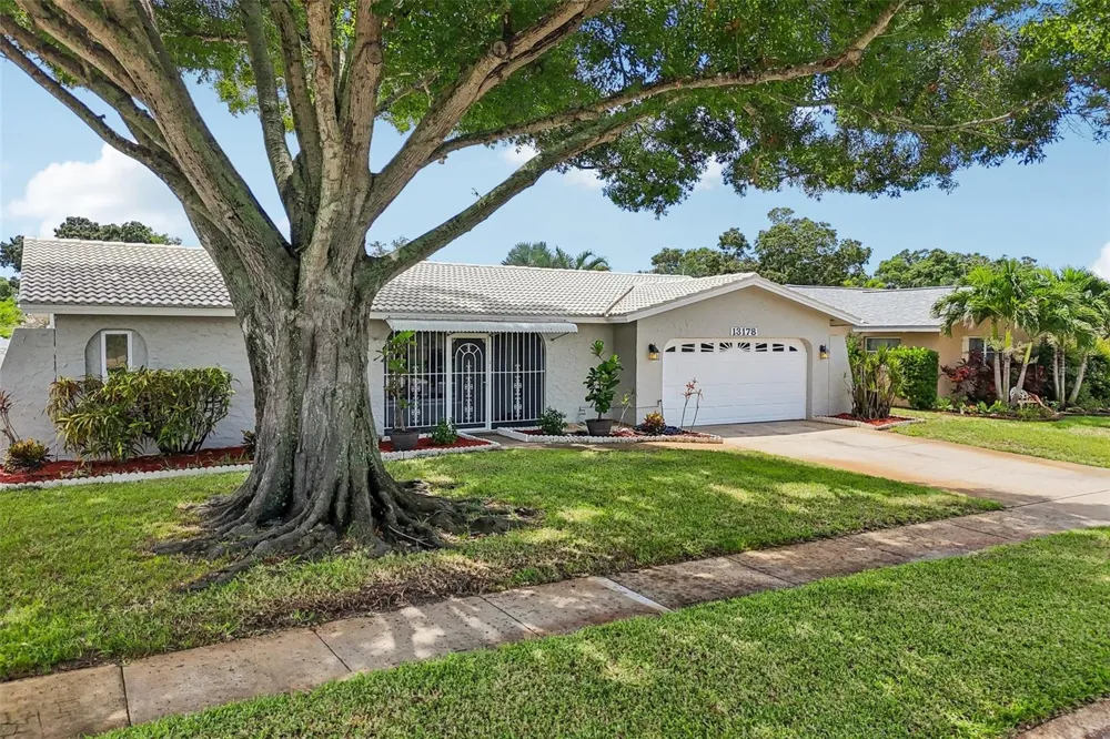 13178 88TH AVENUE Seminole, FL 33776