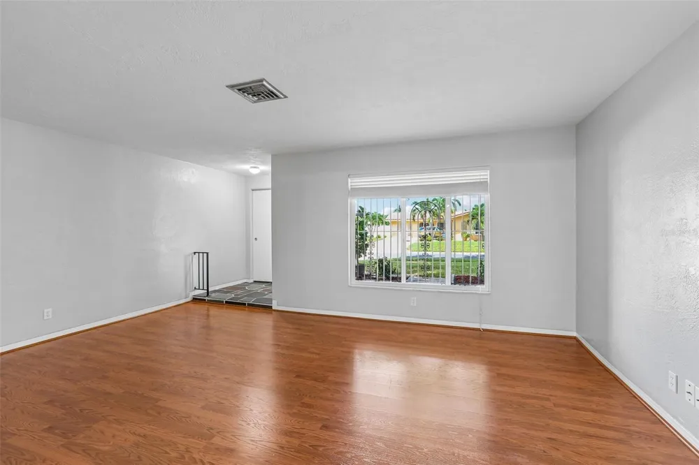 13178 88TH AVENUE Seminole, FL 33776