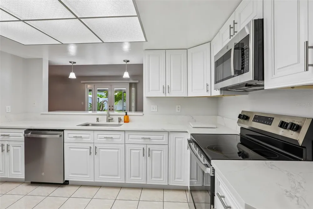 13178 88TH AVENUE Seminole, FL 33776