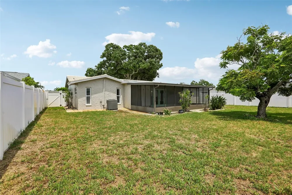 13178 88TH AVENUE Seminole, FL 33776