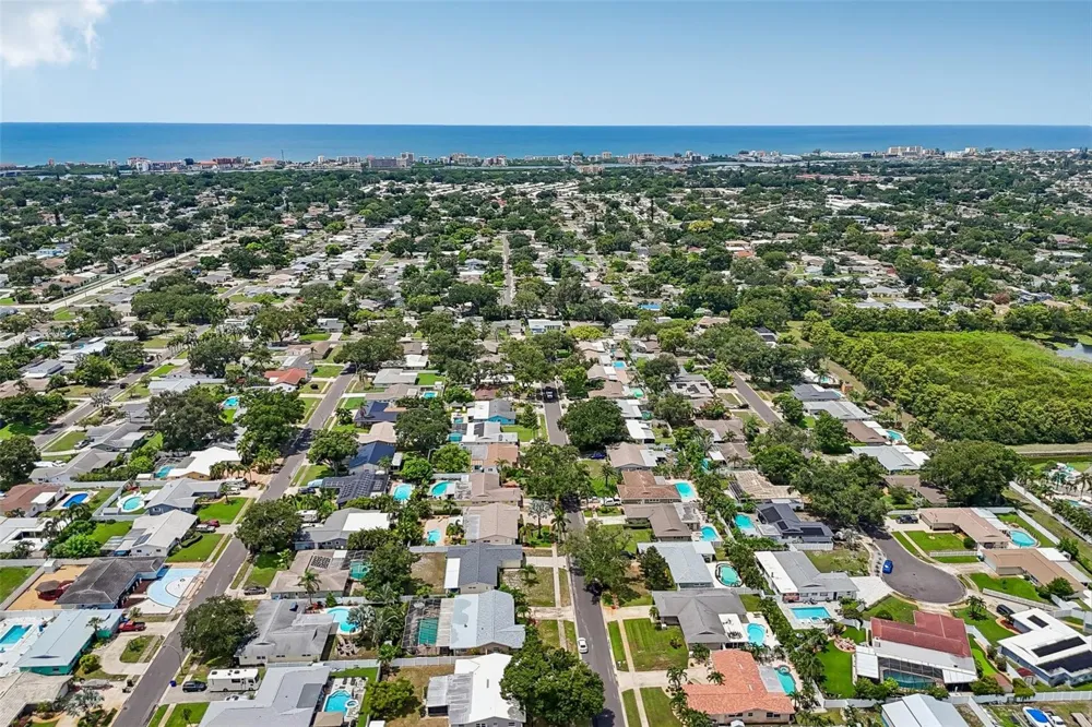 13178 88TH AVENUE Seminole, FL 33776