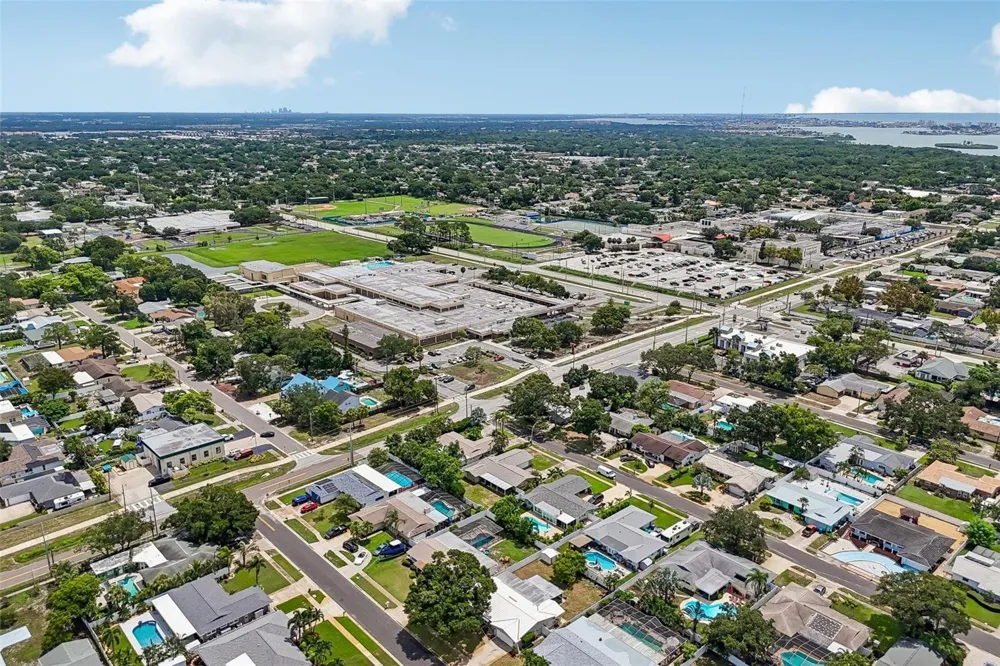 13178 88TH AVENUE Seminole, FL 33776