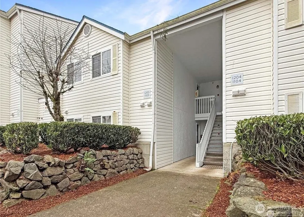 11002 SE Petrovitsky Rd #I-203 Renton, WA 98055
