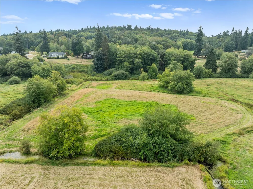 3327 Burley Road Clinton, WA 98236