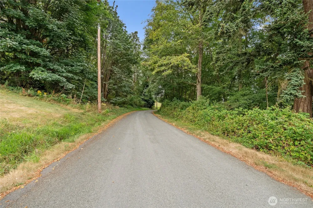 3327 Burley Road Clinton, WA 98236