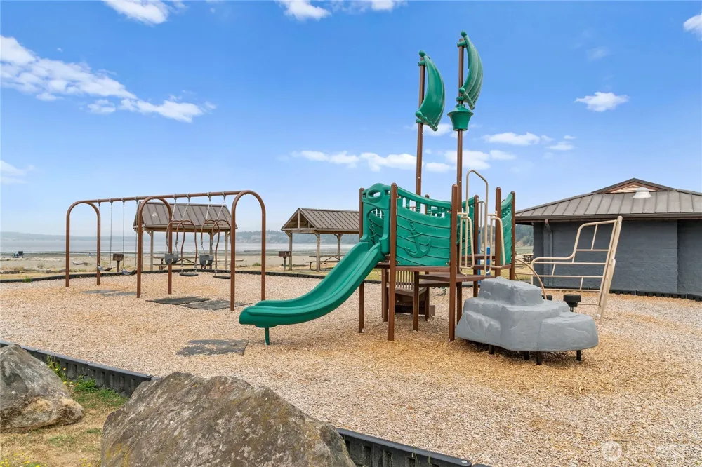 3327 Burley Road Clinton, WA 98236
