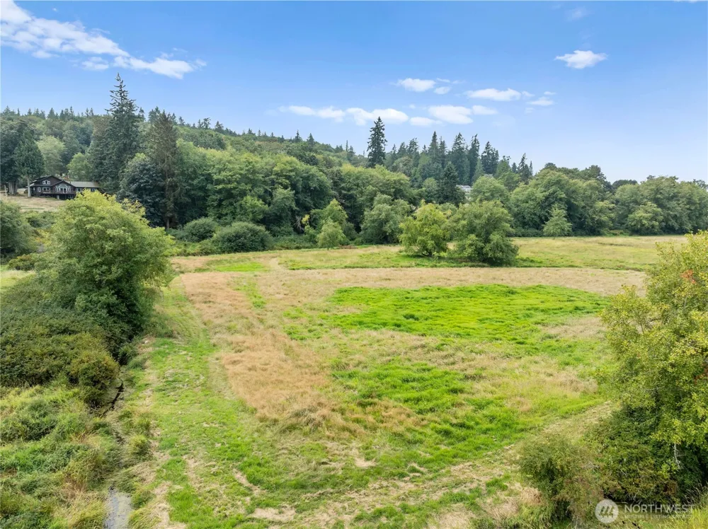 3327 Burley Road Clinton, WA 98236
